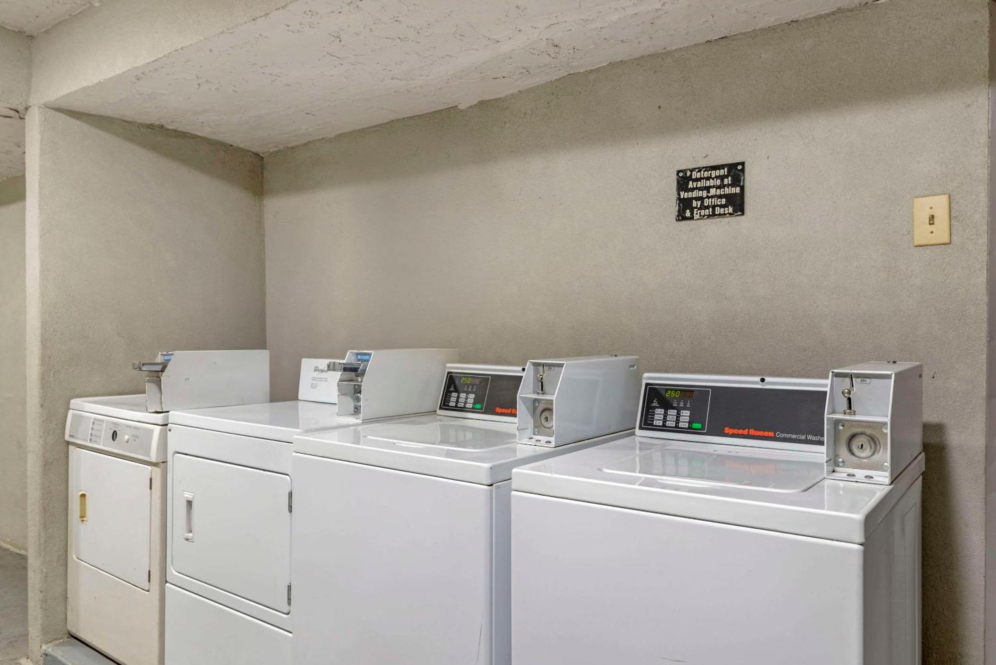 Quality Inn & Suites Morrow Atlanta South Εξωτερικό φωτογραφία