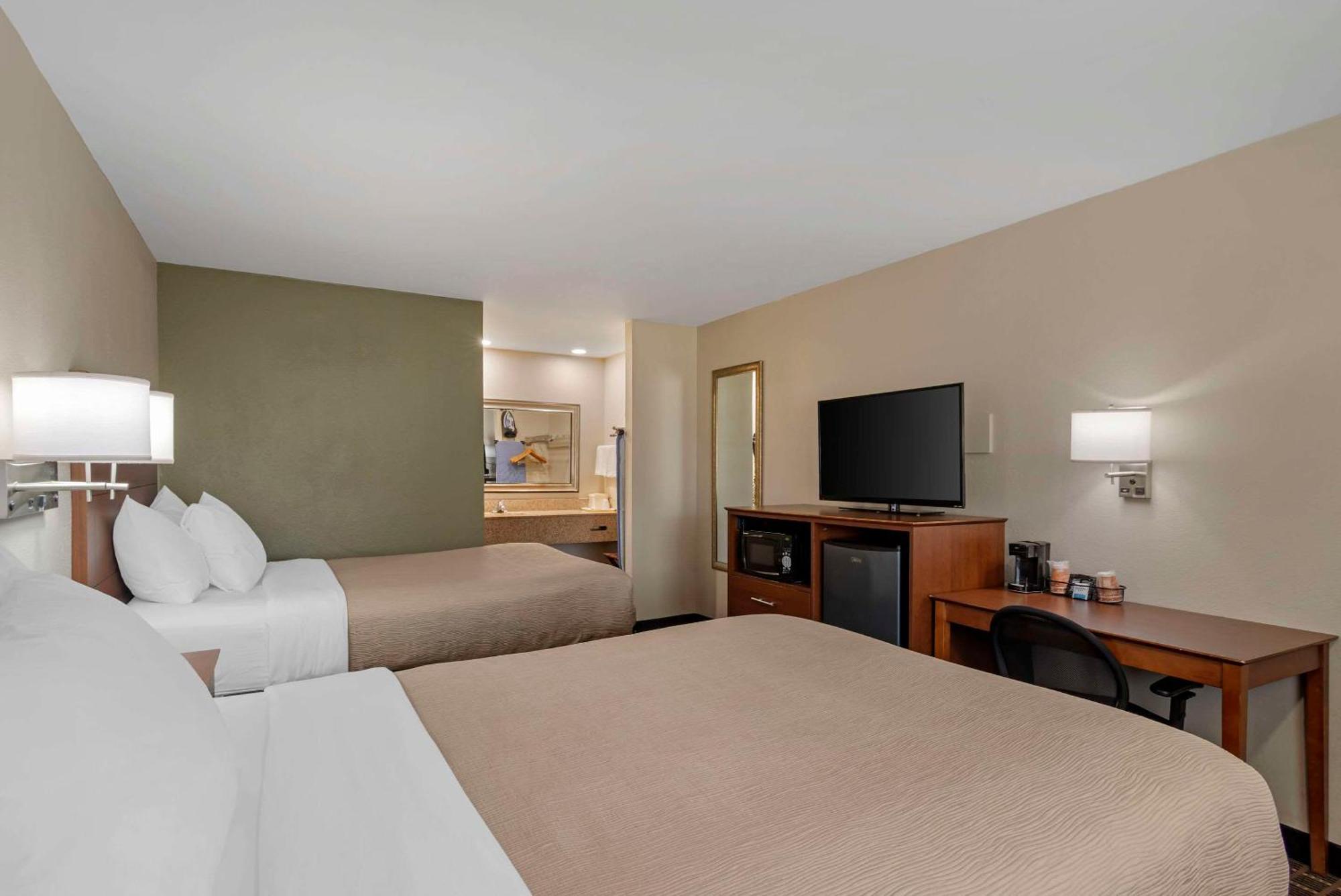 Quality Inn & Suites Morrow Atlanta South Εξωτερικό φωτογραφία