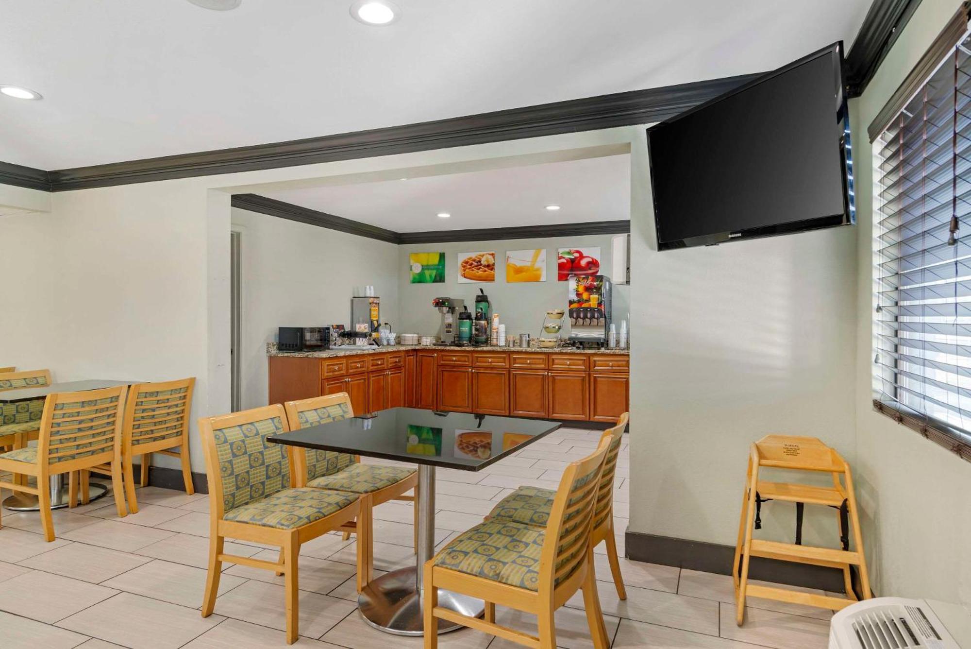 Quality Inn & Suites Morrow Atlanta South Εξωτερικό φωτογραφία