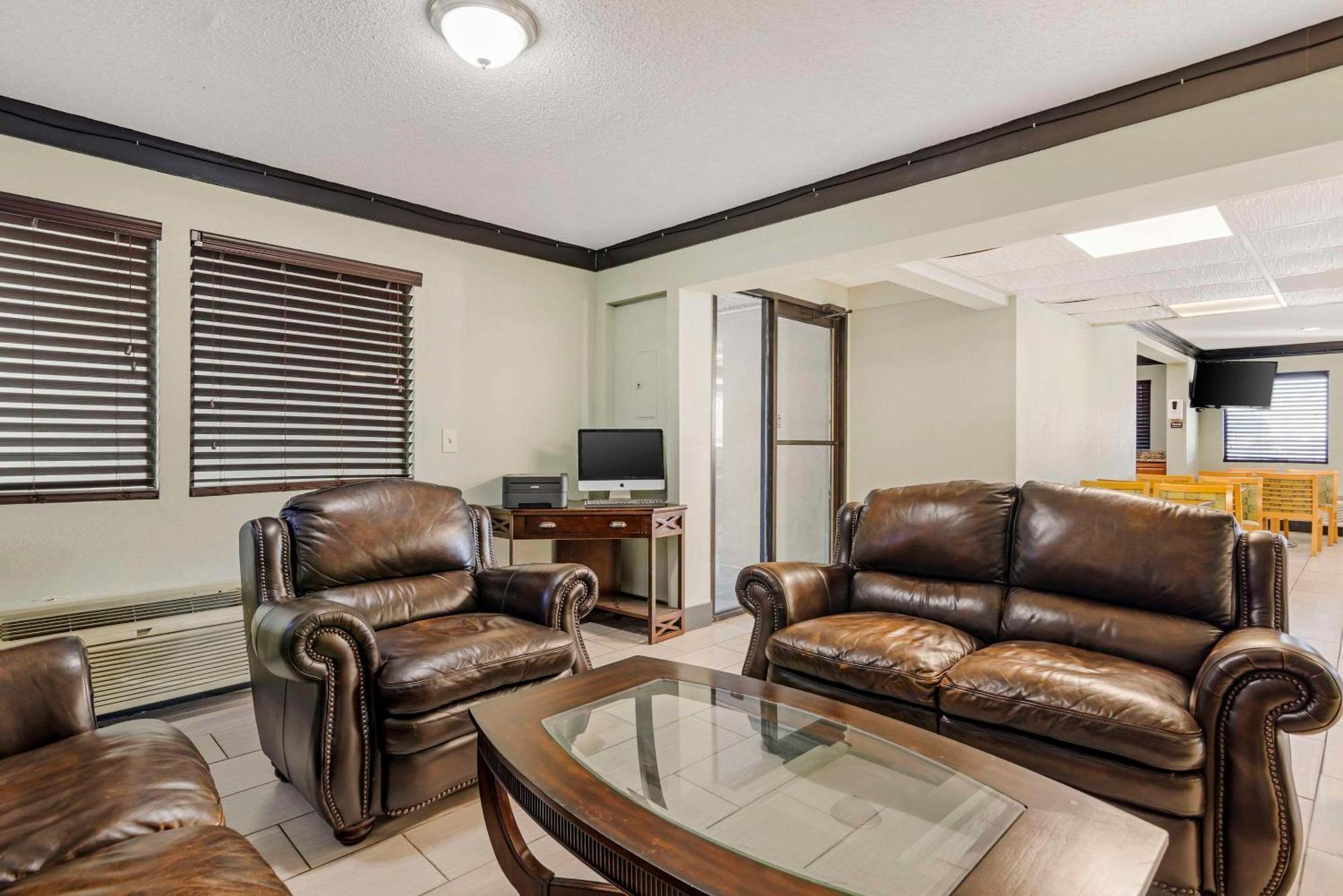 Quality Inn & Suites Morrow Atlanta South Εξωτερικό φωτογραφία