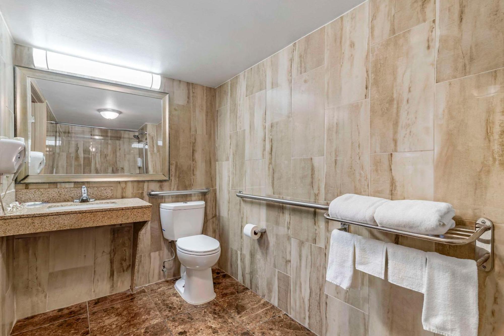 Quality Inn & Suites Morrow Atlanta South Εξωτερικό φωτογραφία