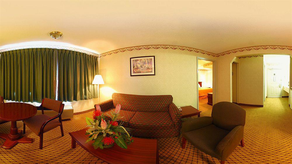Quality Inn & Suites Morrow Atlanta South Εξωτερικό φωτογραφία
